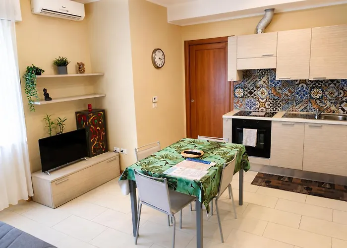 Grab A Flat In Coroneo