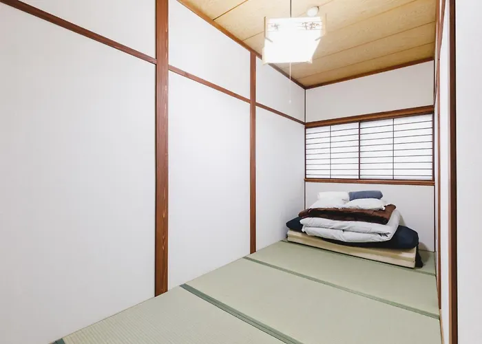 Couch Potato Hostel - Vacation Stay 88233