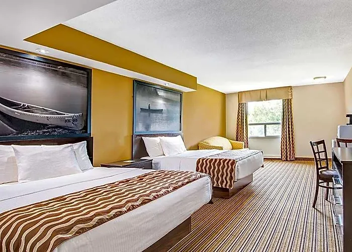 Red Maple Inn And Suites