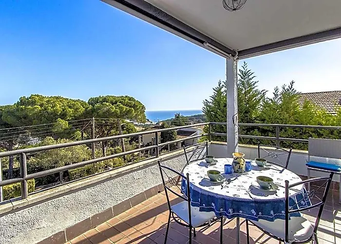 Beautiful Villa In Sant Pol De Mar 60 Km From Barcelona