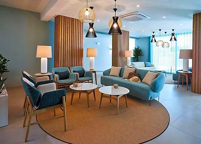 Praia da Rocha Hotels