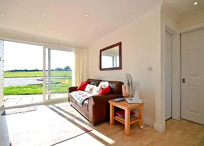 35 Sandown Bay