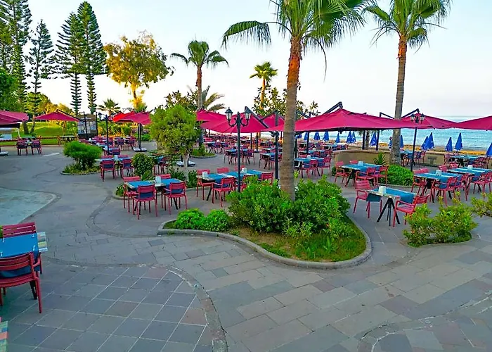 Senza Sunset Beach Hotel