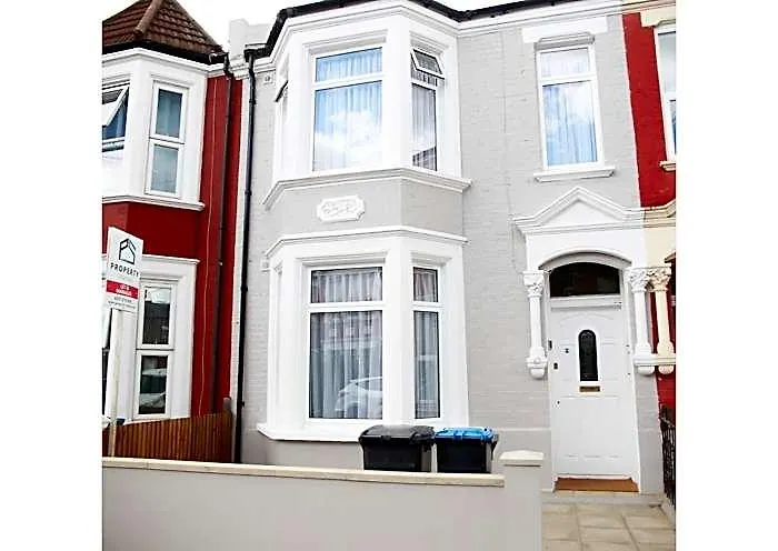 Cricklewood Luxury Ensuite Rooms