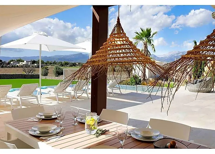Country House In Mallorca With Pool And Bbq