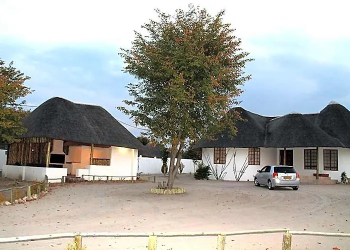 Kessa'S Chalets Guest House