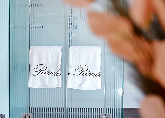 Kluet Hotel