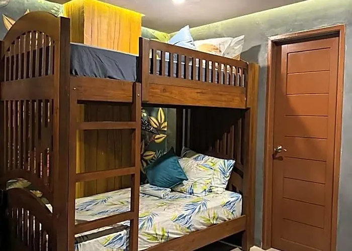 Baia Laiya Marienella Resort