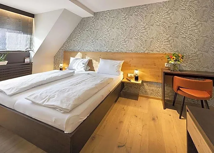 Jauch'S Loewen Hotel-Restaurant