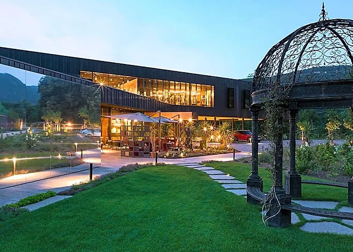 Manna Resort