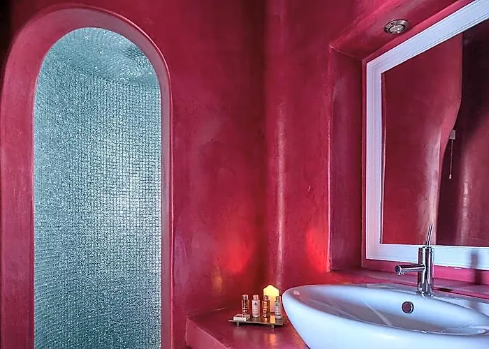 Skyfall Suites - Adults Only