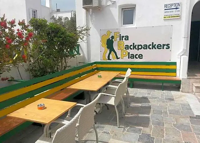 Fira Backpackers Place