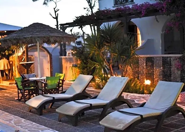 Holiday Beach Resort Santorini