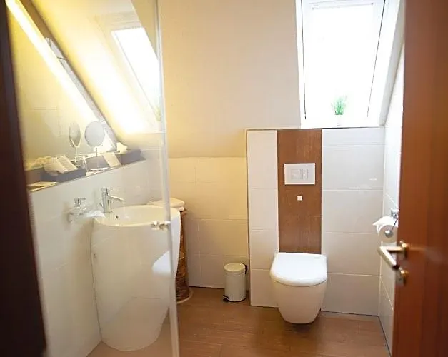Vier Jahreszeiten Rooms