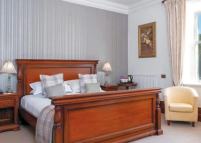 Bron Eifion Hotel