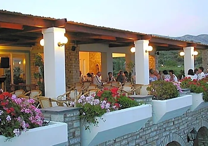 Zefiros Beach
