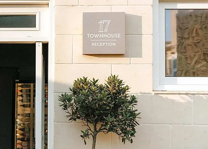 Townhouse17 Boutique Bed & Breakfast