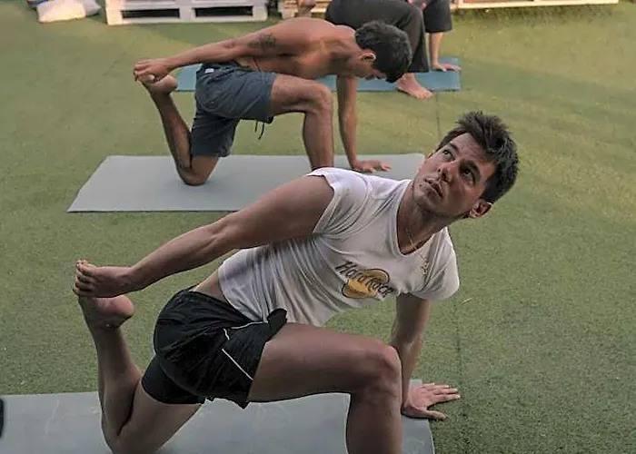 Adeje - Twinfin Hostel & Surf Yoga Camp