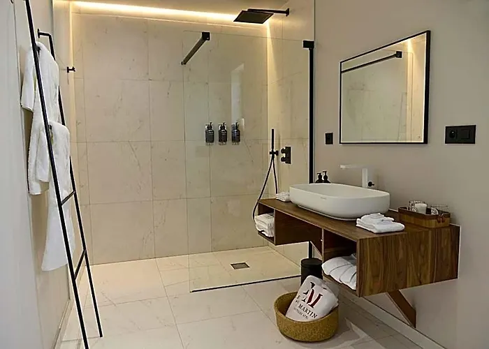 Le Martin Boutique Hotel