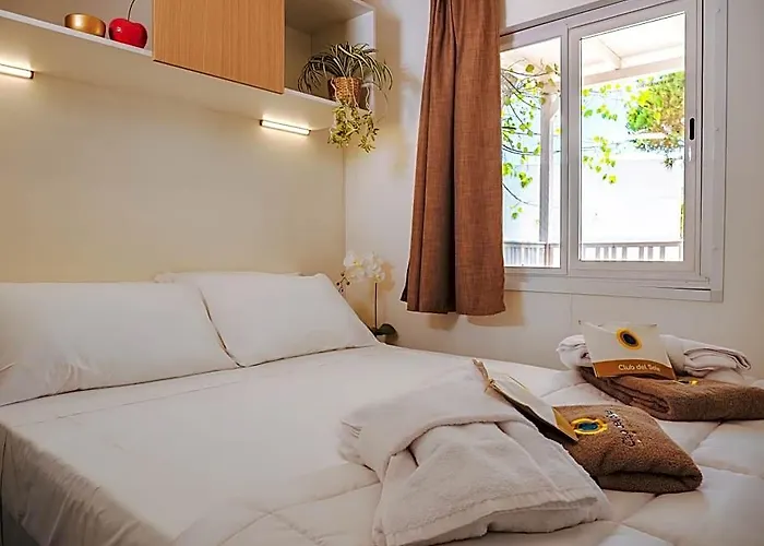 Pini Beach Village