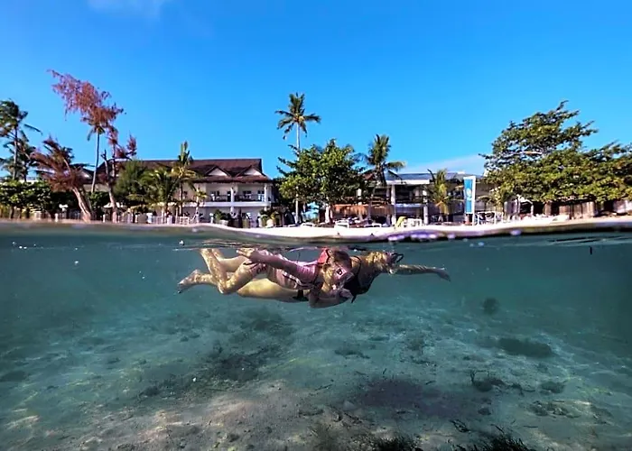 Ocean Vida Beach And Dive Resort