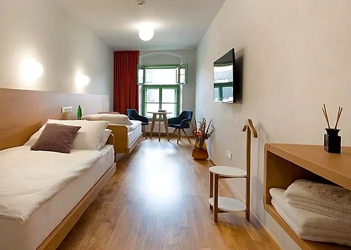 Hotel Tri Knizata