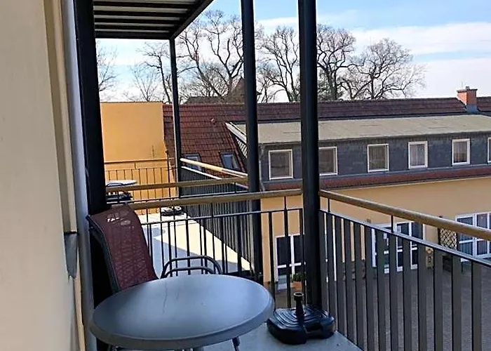 Einraumapartment mit Seeblickbalkon