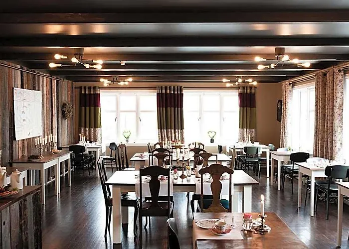 Fjaerland Fjordstove Hotell - Huseby Hotelldrift As