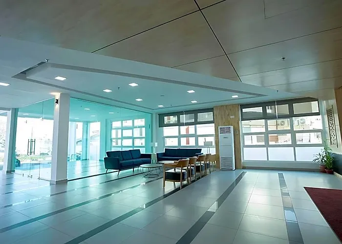 Hotel Adya Express Chenang