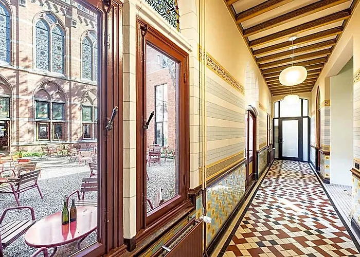 Hotel Staatsman