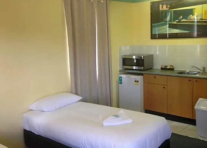 Kew Motels