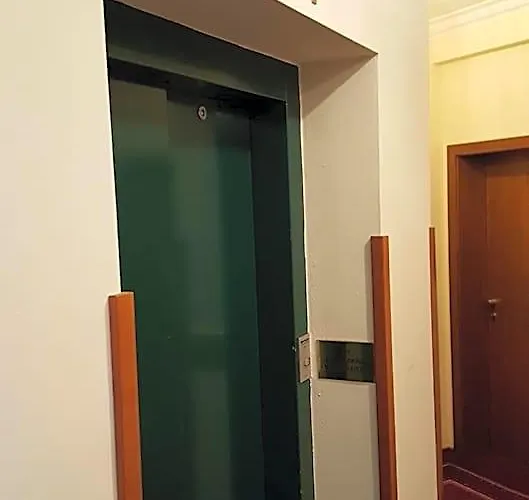 Paul'S Hotel