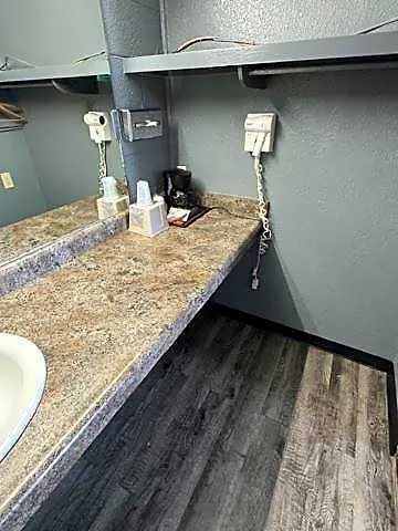 Pratt Budget Inn