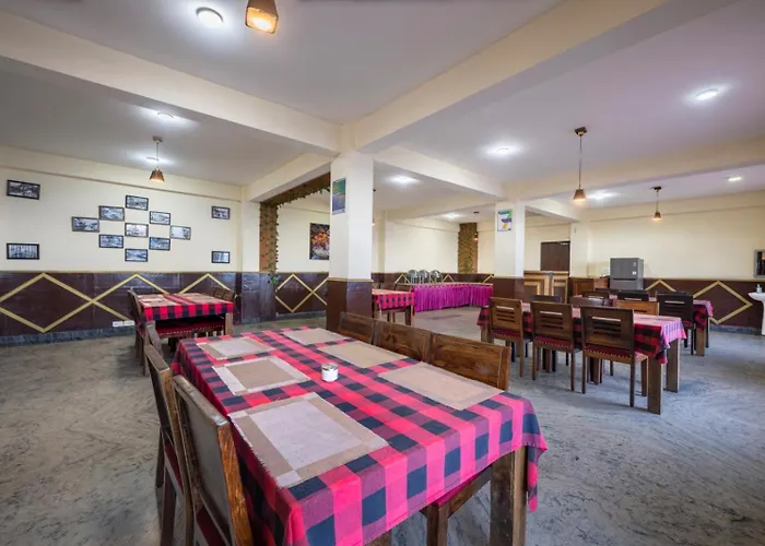 The Prakriti Heights L Lift L Comfortable And Spacious Rooms L Free Wifi, Free Parking L Enjoy Fresh Mountain Air L Managed By Exotic Stays