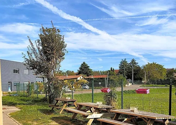 Hotelf1 Lyon Bourgoin-Jallieu