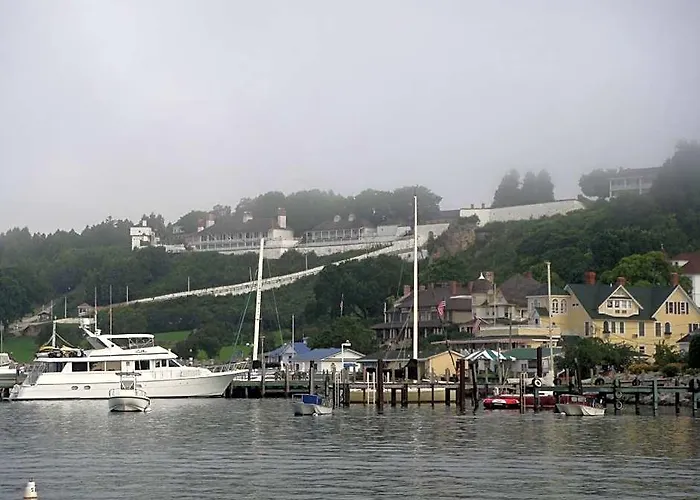 Inn On Mackinac