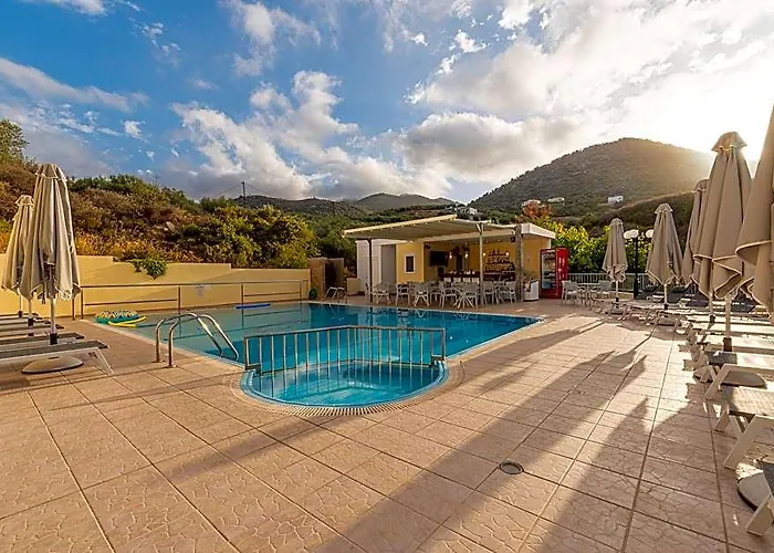 Elpis Studios & Apartments