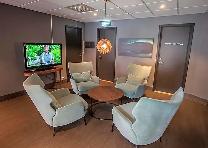 F2 Hotel