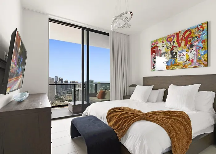 49Th Floor Penthouse Bay And City Views, Resort Pool, Spa,Gym,