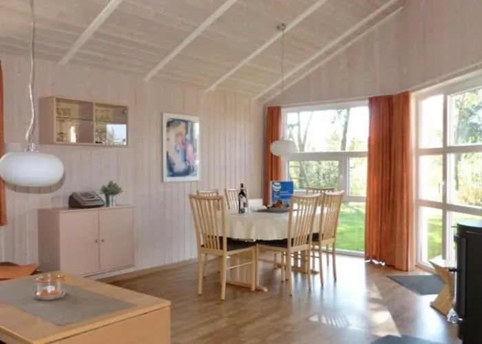 6 Personen kinderfreundliches Ferienhaus mit Sauna, Whirlpool und Kaminofen in Otterndorf