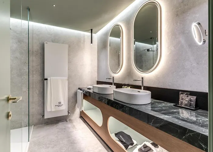 Palazzo San Gottardo Lake Como, A Radisson Collection Hotel