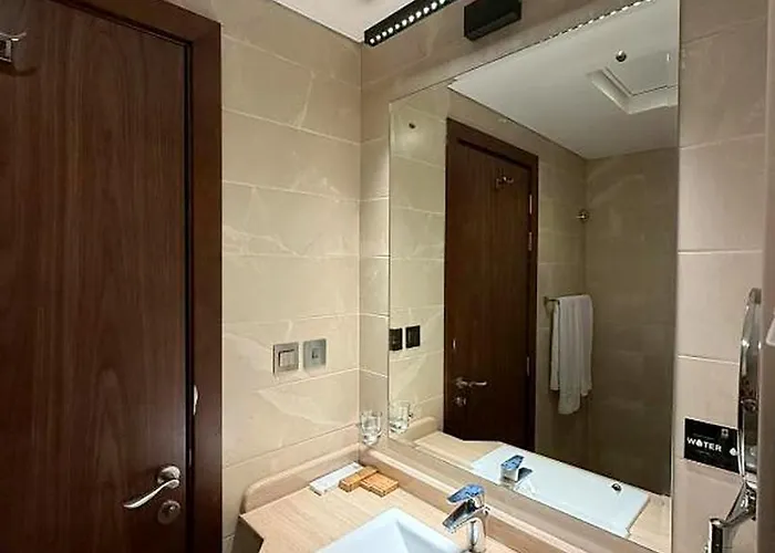 Elaf Al Sagryah Hotel