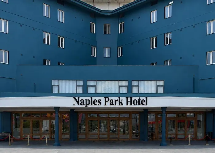Naples Park Hotel