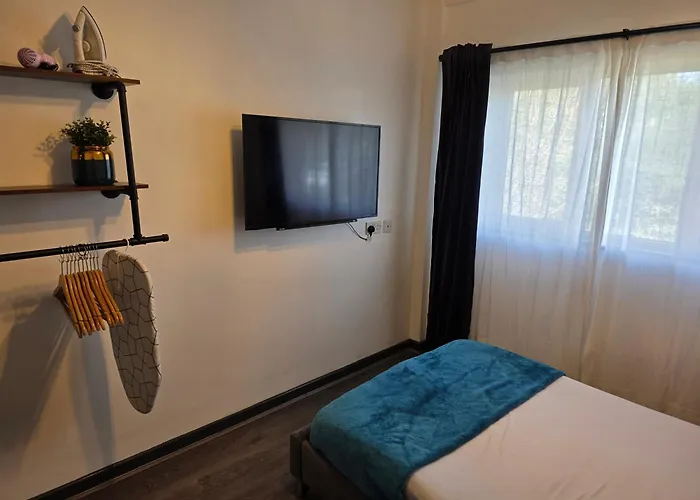 Eastwood Guest House - Receptionless