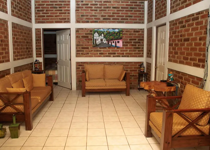 Cozy Countryside Lodge In Ataco With Tropical Gardens