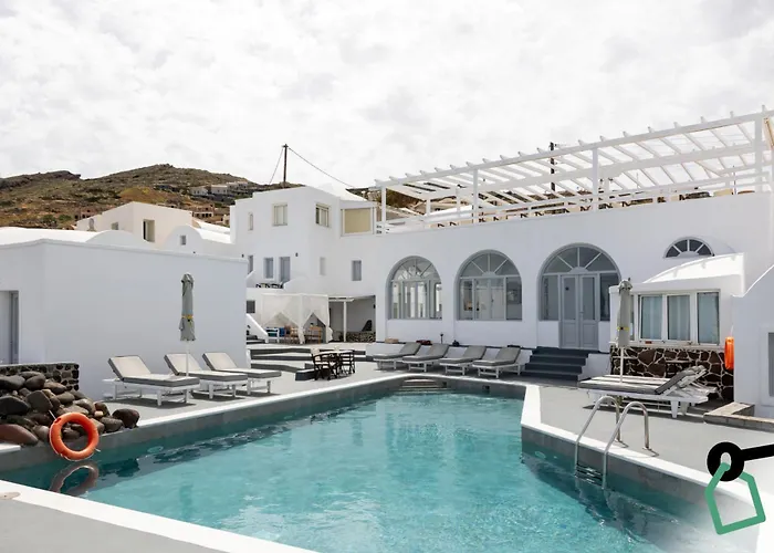 Hotiday Santorini Seafront