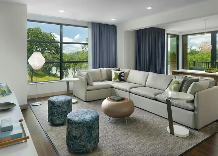 Element By Marriott Bainbridge Riverfront