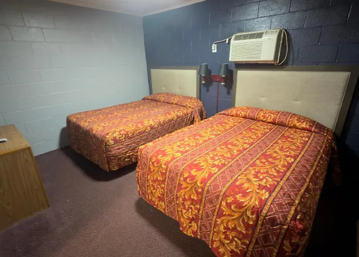 Ada Inn & Suites