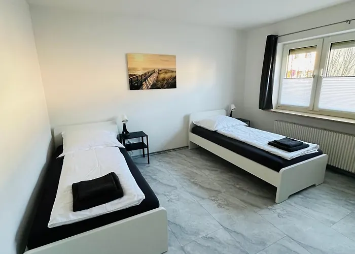 Modernes Appartment nahe See und Holstenhalle