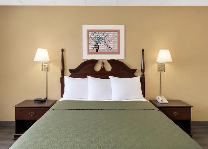 Lincoln Way Inn